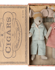 Mum & Dad Mice in Cigar Box