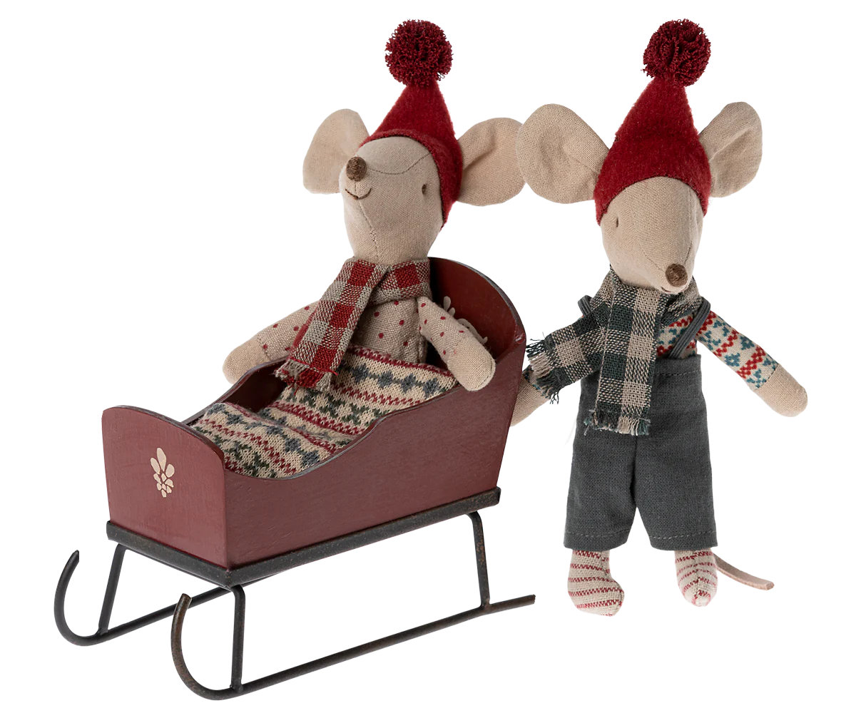 Mouse Sleigh - Red