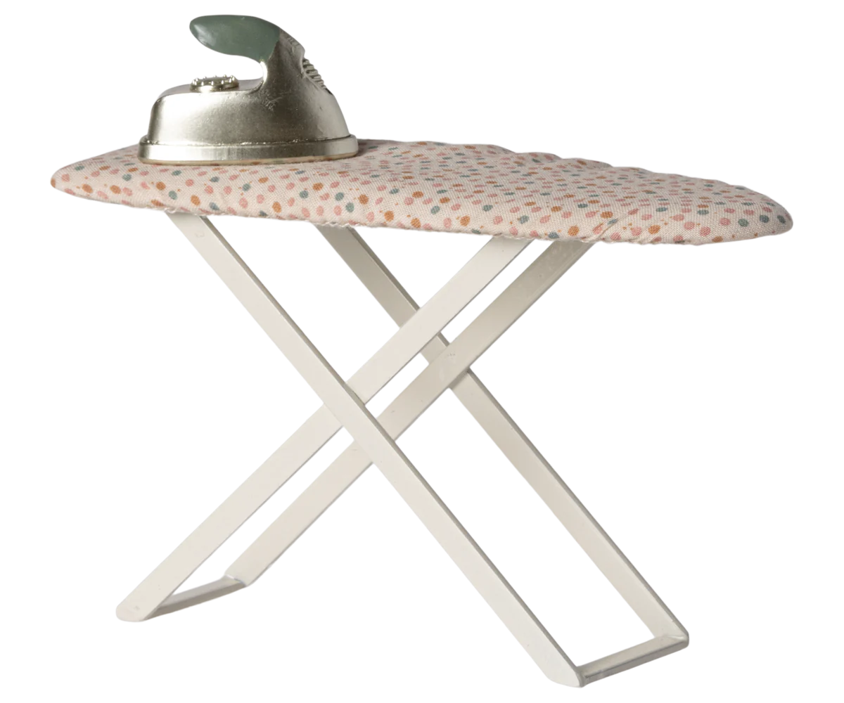 Mouse Ironing Board and Iron