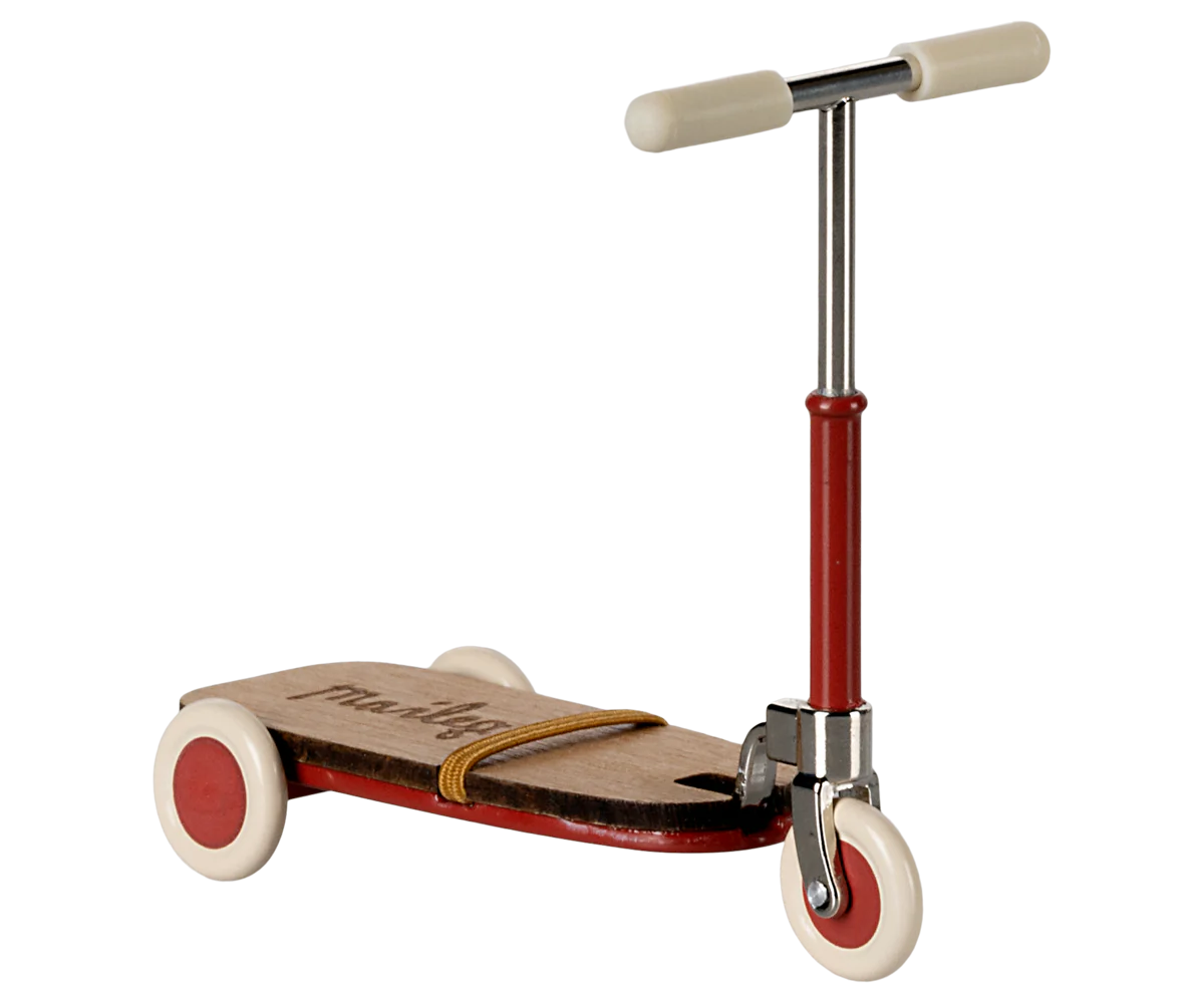 Red Mouse Kickboard Scooter