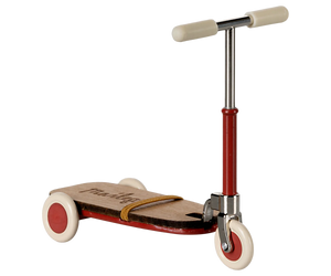 Red Mouse Kickboard Scooter