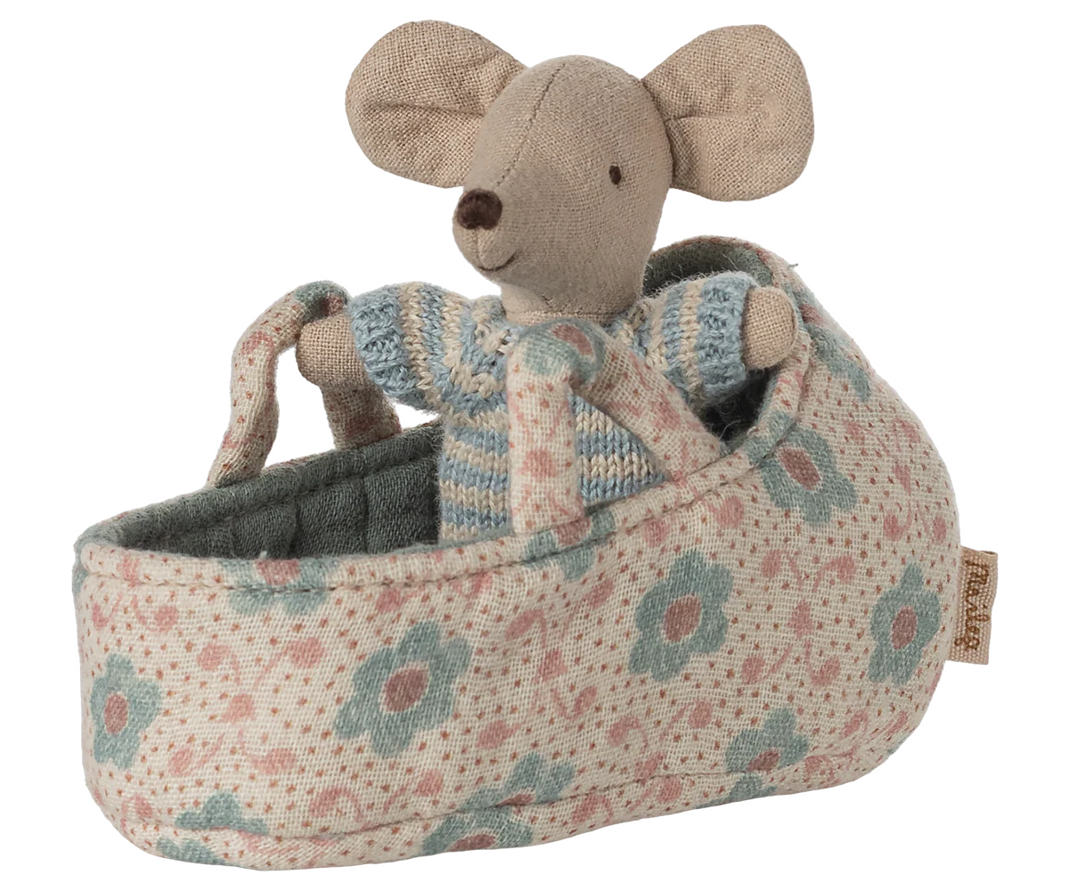 Baby Mouse in Carry Cot - Blue