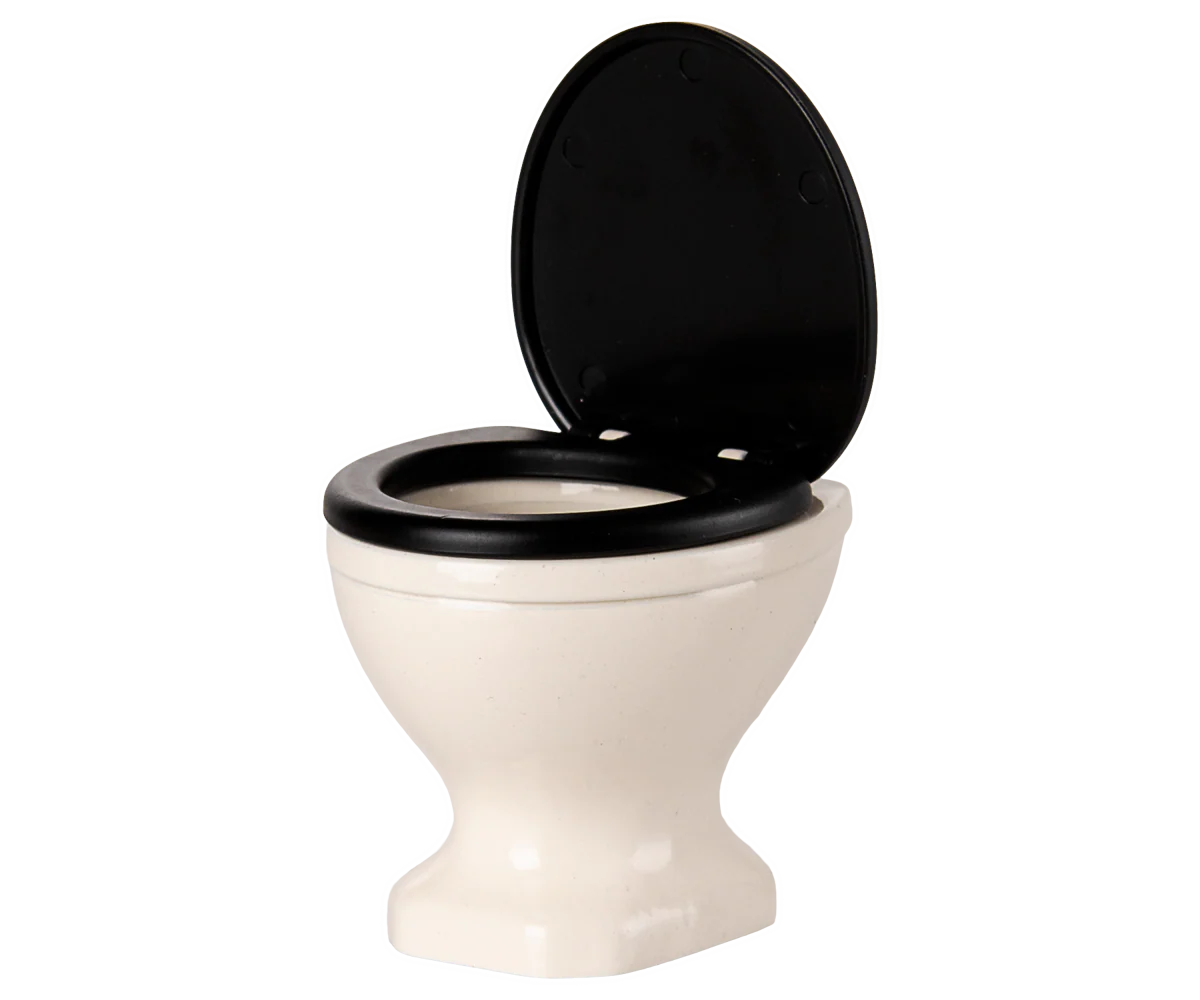 Small Mouse Toilet / Water Closet