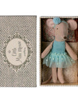 Little Sister Dancing Mouse in Daybed