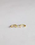 Icon Huggies - Star - Gold Earrings