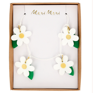 Daisy Charm Necklace